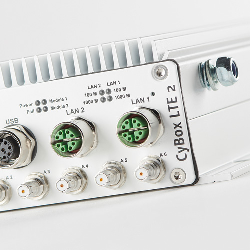 CyBox LTE 2 - LTE Router with LTE Cat 6 or IEEE 802.11ac and 3 x 3 MIMO